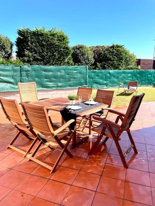 Planta Baja-Jardin-Parking Lägenhet Santander Exteriör bild